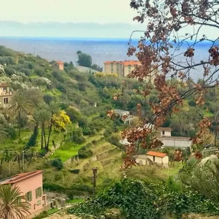 Casa Della Bella Vita. Sea View Appartement. Bordighera